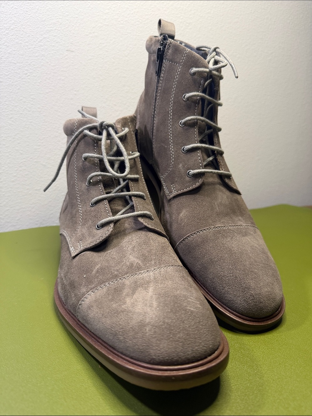 Steve Madden Men's Taupe Suede Chukka Boots Size 11.5